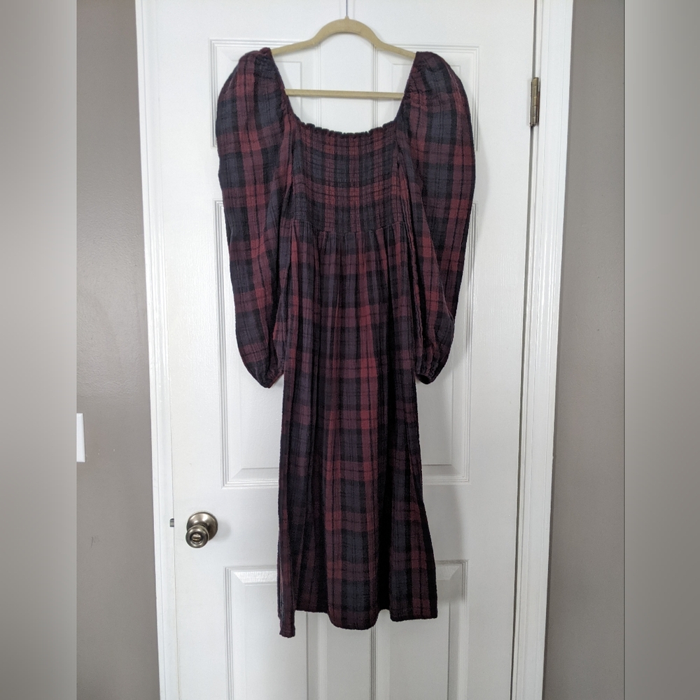 Nothing But Fits long sleeve dress